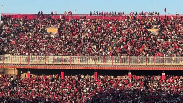 تماشاگران تراکتور در بازی مقابل پرسپولیس