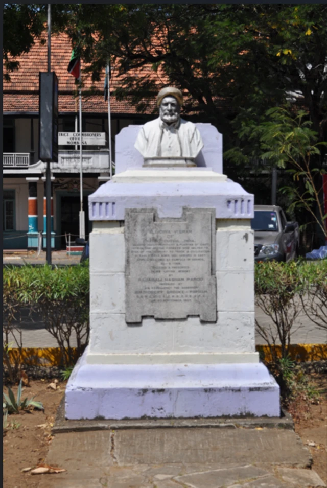 અલીદિના વિસરામ , Alidina Visram , વેપાર , ઉદ્યોગ સાહસિકતા , પૂર્વ આફ્રિકા , યુગાન્ડા , કૅન્યા , સુદાન , ગુજરાતી વેપારી, ગુજરાત , ઇસ્ટ આફ્રિકા , બીબીસી ગુજરાતી 