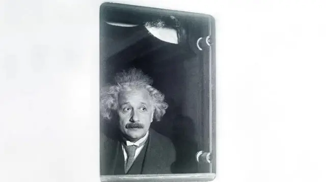 ਆਈਨਸਟਾਈਨ