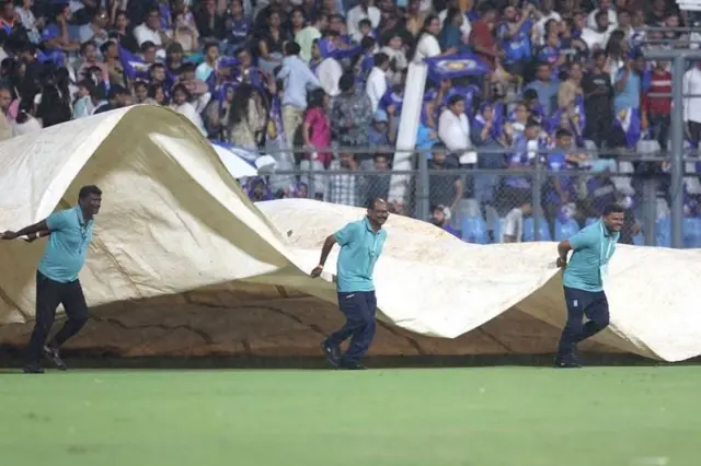 મુંબઈ ઇન્ડિયન્સ અને પંજાબ કિંગ્સ વચ્ચે બીજી ક્વૉલિફાયર મૅચ, IPL 2025, હાર્દિક પંડ્યા, શ્રેયસ અય્યર, રોહિત શર્મા, અમદાવાદ નરેન્દ્ર મોદી મોટેરા સ્ટેડિયમ વરસાદ પડ્યો તો, બીબીસી ગુજરાતી ક્રિકેટ સમાચાર