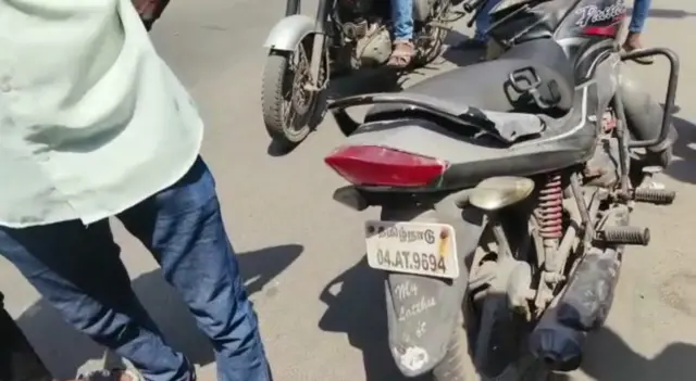 நம்பர் பிளேட் சென்னை காவல்துறை