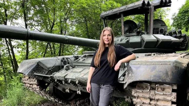 मरयाना नाउमोवा ने बीबीसी को अपनी यह फोटो तो भेजी लेकिन बात करने से इनकार कर दिया.