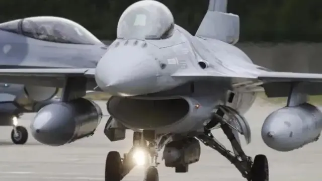 अमेरिका कहता है कि युद्ध के मक़सद से किसी दूसरे देश पर हमला करने के लिए ये विमान इस्तेमाल नहीं किए जा सकते