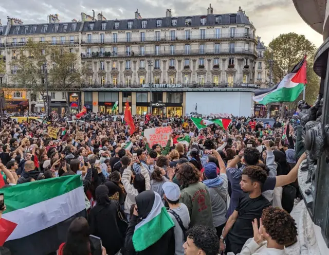 ပဲရစ်မှာ တွေ့ရတဲ့ ပရို-ပါလက်စတိုင်း ဆန္ဒပြပွဲ