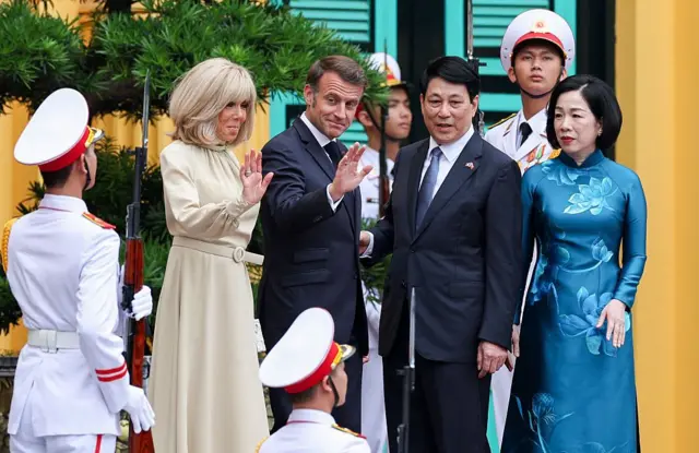 Ông Macron ở Phủ Chủ tịch