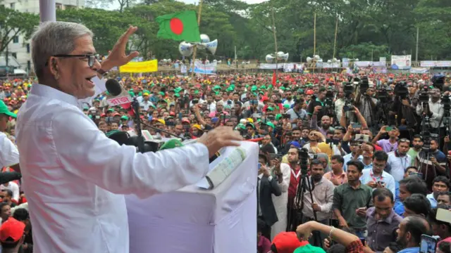 দলীয় একটি কর্মসূচিতে মির্জা ফখরুল ইসলাম আলমগীর বক্তব্য রাখছেন