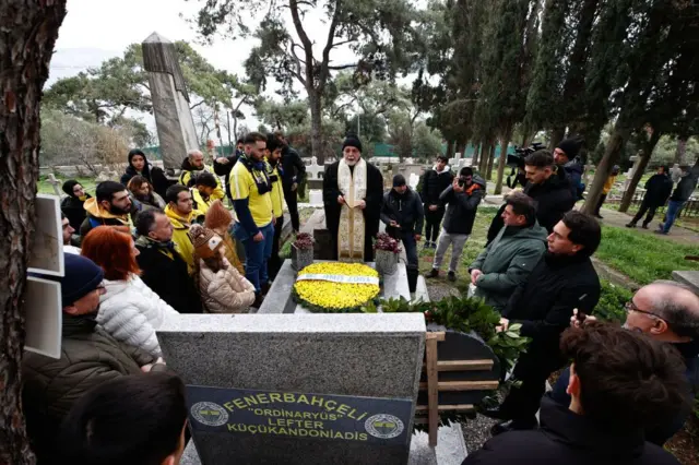 Lefter Küçükandonyadis 13 Ocak 2024'te mezarı başında anıldı