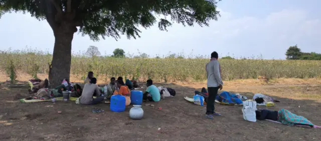 వలస కూలీలు