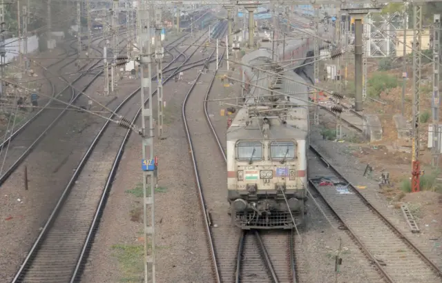 ஐஆர்சிடிசி, டிக்கெட் முன்பதிவு, தட்கல் புக்கிங், முறைகேடு, ரயில்வே, தெற்கு ரயில்வே