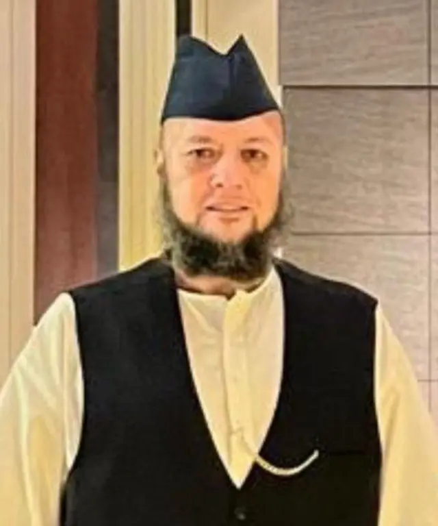 मोहम्मद जावेद खान जापान में रहते हैं
