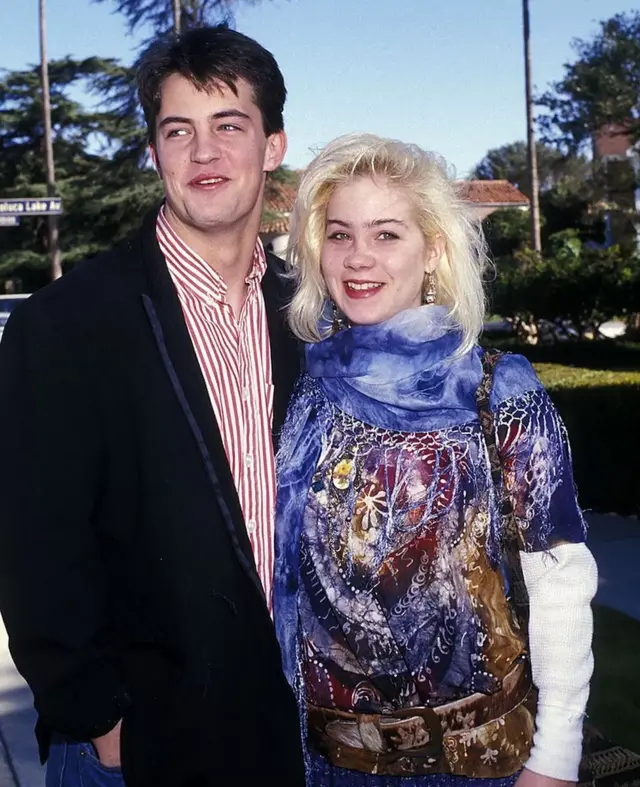 Perry com Christina Applegate em 1988