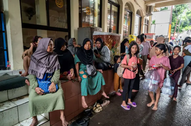 banjir bekasi, bekasi, bekasi banjir, jakarta banjir, banjir, banjir jakarta 2025