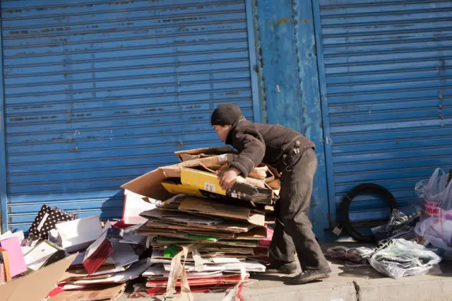 Балдар эң көп жумушка тартылган жер бул -базарлар