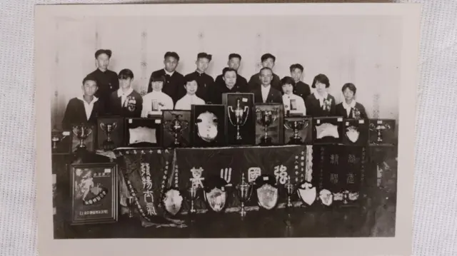 1930年第四届全国运动大会个人总分第一名合影照