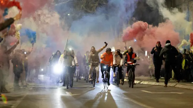 studenti biciklisti, studenti, studenti u blokadi studentski protest