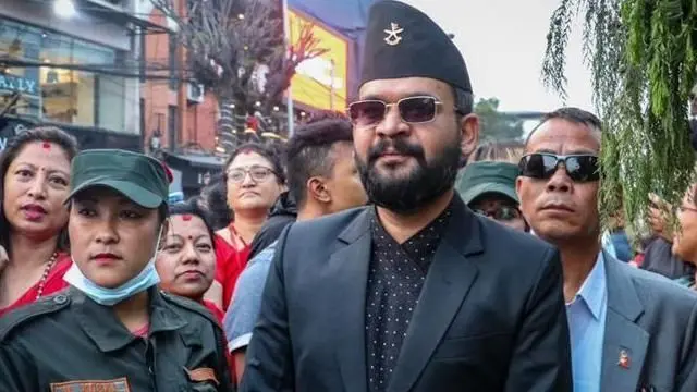 नेवारी पोशाक लगाएर एउटा कार्यक्रममा सरिक हुँदै मेअर बालेन शाह।