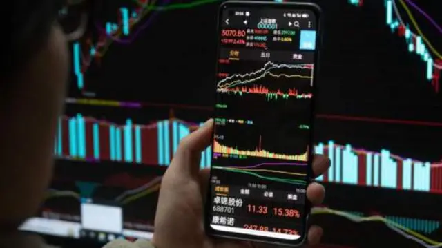 بازارهای مالی آسیا نگران تبعات اعتراضات و سیاست‌های دولت در چین هستند.