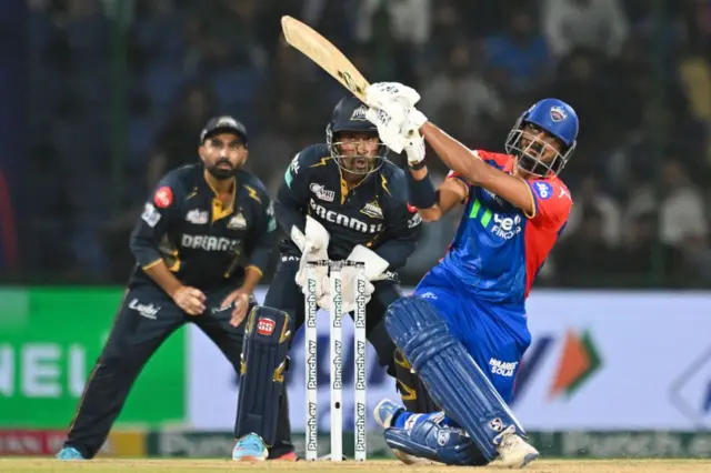 குஜராத் - டெல்லி