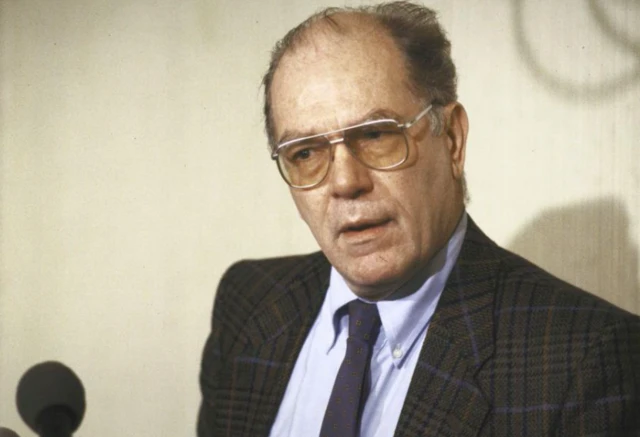 ሊንደን ላሩሽ 