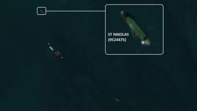 کشتی در آب‌های عمان