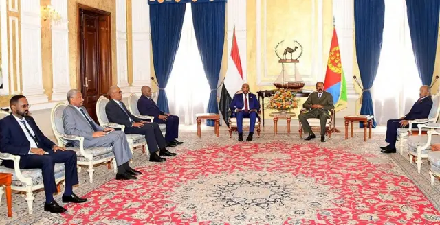 ፕረዚደንት ኢሳይያስ ንጀነራል ኣልቡርሃን ኣብ ዝተቐበለሉ