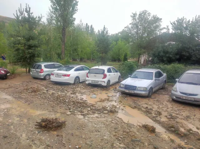 ӨКМ соңку күндөр сел коркунучу бар экенин эскертип, шашылыш билдирүүлөрдү таратып келет