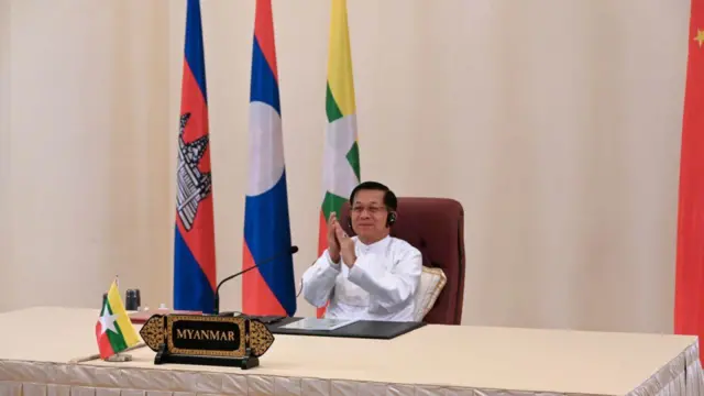 တရုတ်ရဲ့ မဲခေါင် - လန်ချန်း စီမံကိန်းဆိုင်ရာ ဆွေးနွေးပွဲကို စစ်ခေါင်းဆောင်က တရုတ်ဝန်ကြီးချုပ် မစ္စတာလီချန်းနဲ့ အတူ ပူးတွဲဥက္ကဋ္ဌ အဖြစ်တက်ရောက်