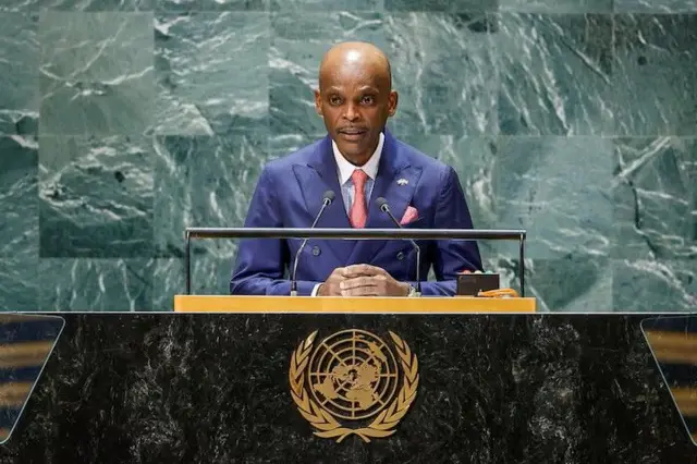 L'Union africaine a mandaté le Togo pour porter la campagne ''Correct the map'' afin de pousser les Nations Unies et les institutions internationales à utiliser une carte représentant correctement l'Afrique. 