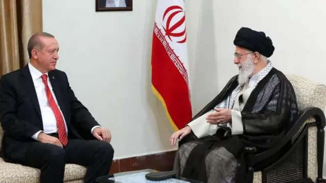 सीरिया में ईरान और तुर्की के आपसी हित टकराते थे लेकिन अब यहाँ की सरकार को तुर्की परस्त माना जा रहा है
