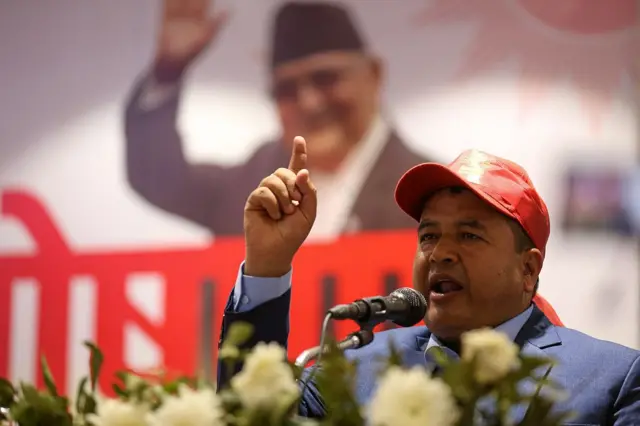 नेकपा एमालेका सचिव महेश बस्नेत