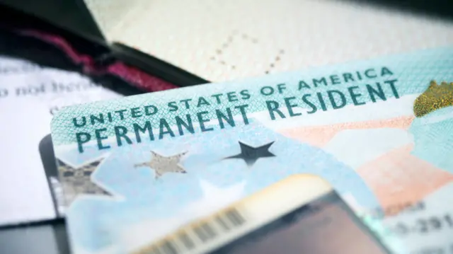 যুক্তরাষ্ট্রের পার্মানেন্ট রেসিডেন্ট কার্ড