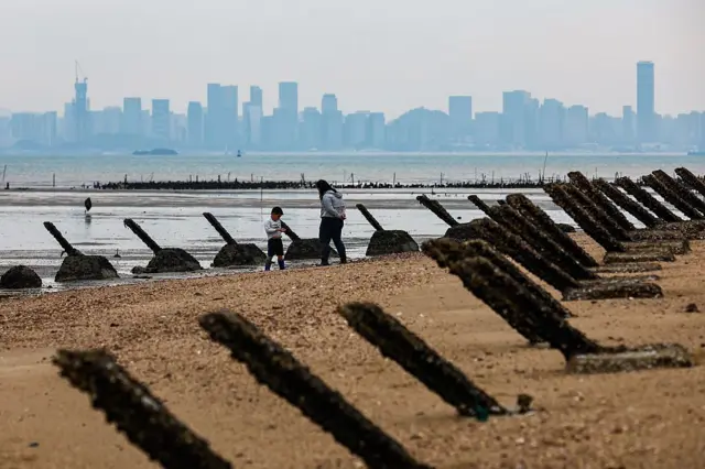 台湾金门与厦门隔海相对画面。