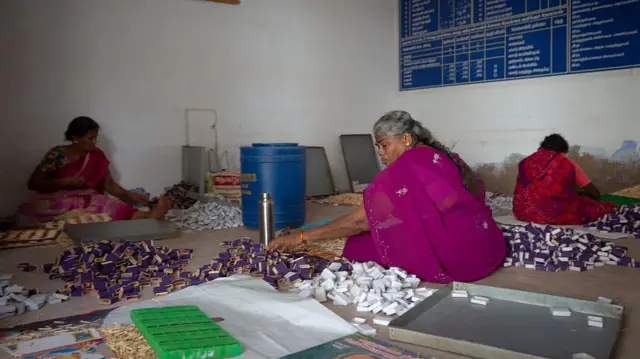 தொடரும் பட்டாசு ஆலை விபத்து உயிரிழப்புகள் – வழக்குகள் அதிகரித்த போதும் தீர்வு கிடைக்காதது ஏன்?