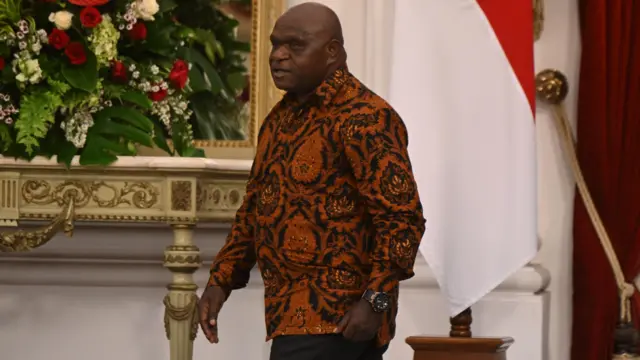 Natalius Pigai ditunjuk menjadi Menteri Hak Asasi Manusia (HAM)