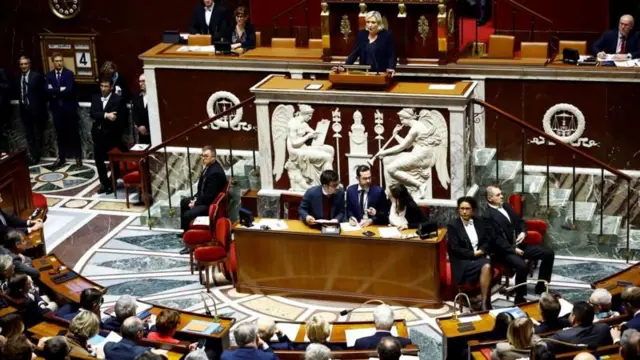 بحث در پارلمان فرانسه