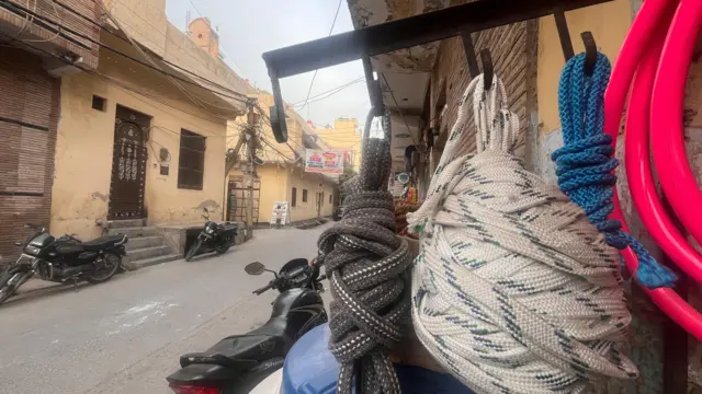 31 साल पहले जिस बच्चे की अपहरण के बाद हत्या की गई उसका परिवार अब मुश्किल हालात में है