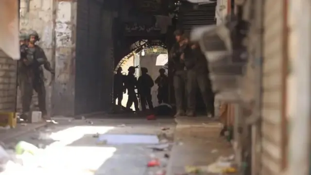 Askarta Israel oo xoog ku galay Nablus 