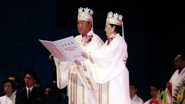 Rahip Sun Myung Moon ile eşi
