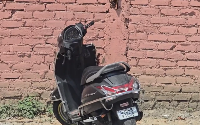 બીબીસી ગુજરાતી સુરત યુવતી મૃતદેહો સ્વામિનારાયણ મંદિર પોલીસ બાથરૂમ બીબીસી ગુજરાતી સુરત યુવતી મૃતદેહો સ્વામિનારાયણ મંદિર પોલીસ બાથરૂમ આત્મહત્યા