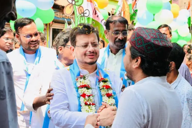 विधानसभा चुनाव में भाजपा की भारी लहर के बावजूद ऋतब्रत उलूबेड़िया पूर्व सीट से जीतने में कामयाब रहे