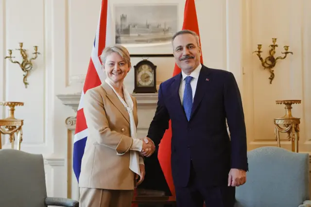 İngiltere Dışişleri Bakanı Yvette Cooper ve Dışişleri Bakanı Hakan Fidan 