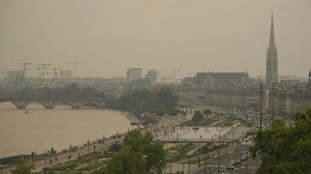 Дымная пелена в Бордо