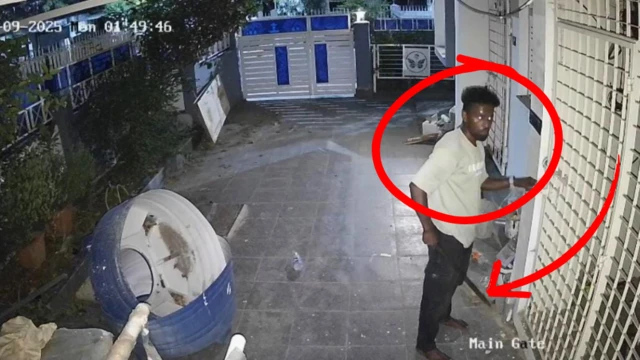 आशिष नागपुरात घरफोडी करताना