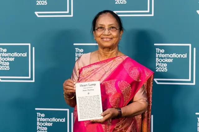 एक दशक तक पत्रकारिता करने के बाद, उन्होंने अपने परिवार की मदद करने के लिए वकालत शुरू की.