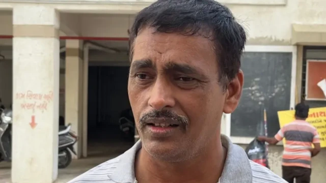 வதோதராவில் முஸ்லிமுக்கு வீடு ஒதுக்கப்பட்டதற்கு எதிர்ப்பு 