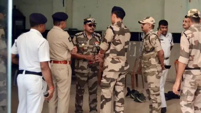 આરજી કર હૉસ્પિટલ ખાતે સીઆઈએસએફના અધિકારીઓની તસવીર 