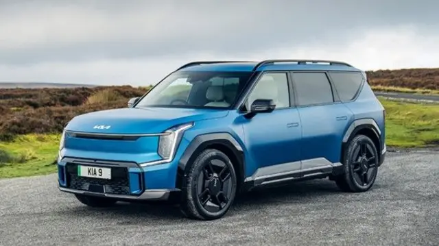 کیا EV9 با دو ماشین از گروه خودروسازی هیوندای-کیا رقابت میکرد