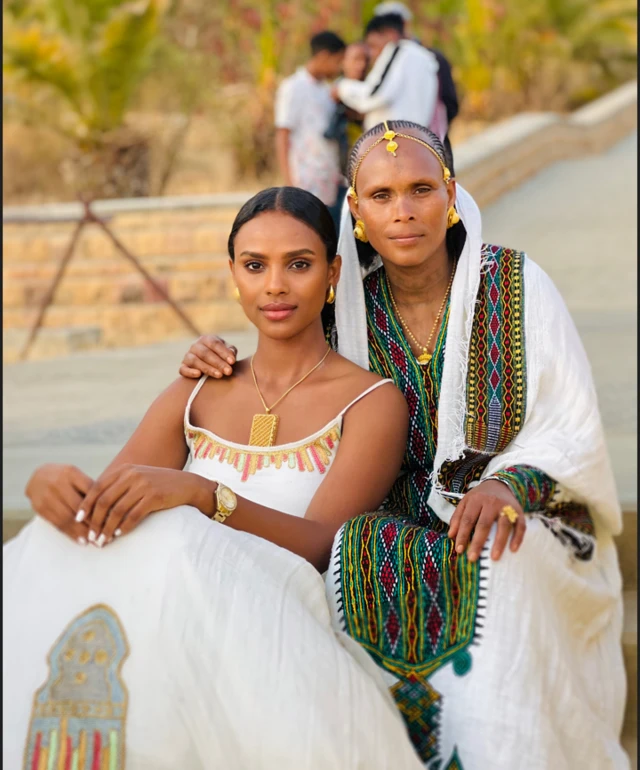 ራሄል ዘመን ምስ ወላዲታ