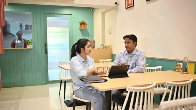 కో లివింగ్ హాస్టళ్లు, హైదరాబాద్, హైటెక్ సిటీ, వీహెచ్