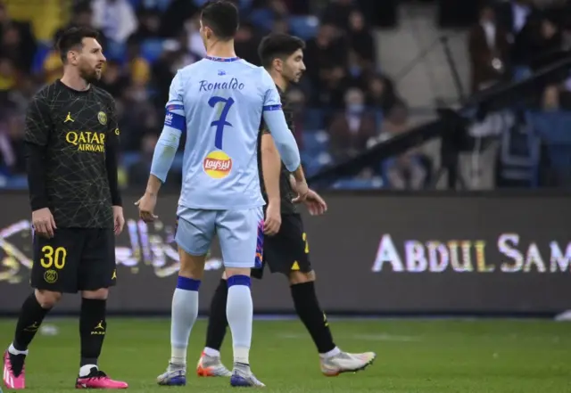 ரொனால்டோ vs மெஸ்ஸி